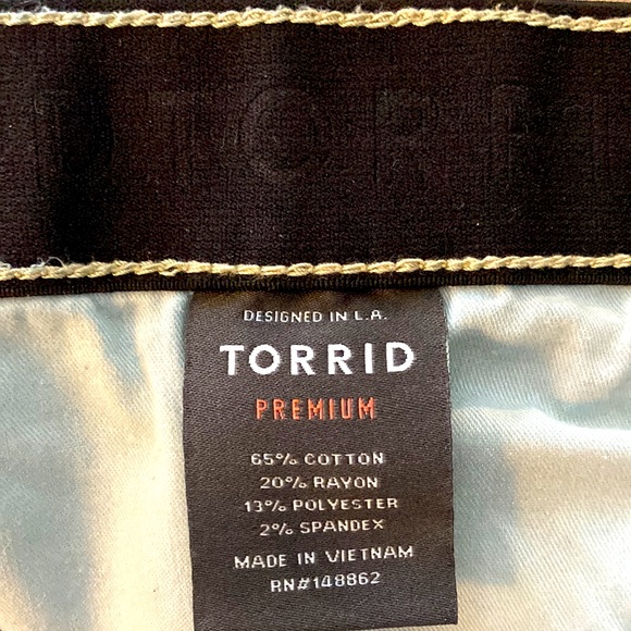 Demure! TORRID Premium Sky High Skinny SZ 16S - Picture 8 of 9